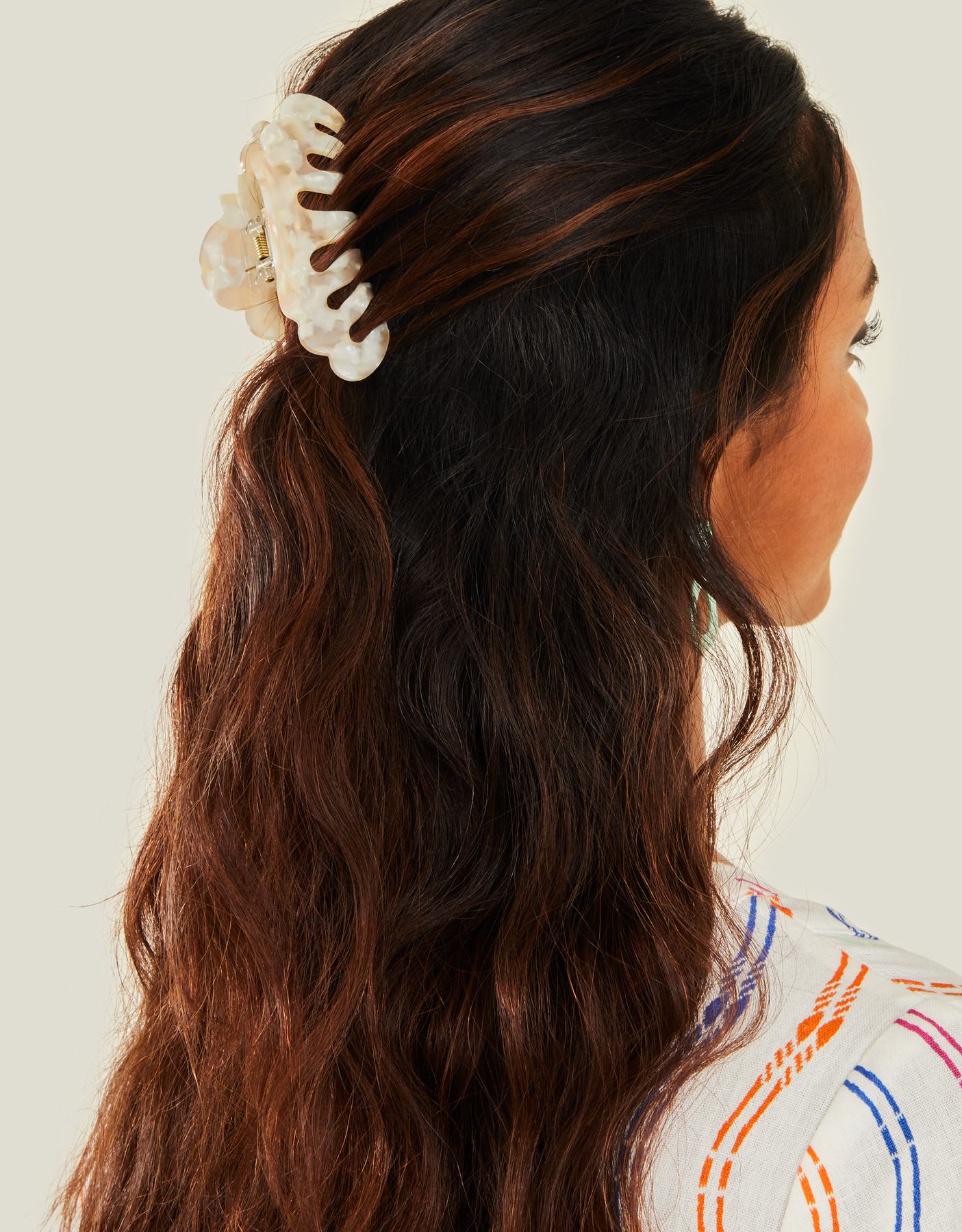 Pearlescent Resin Claw Clip