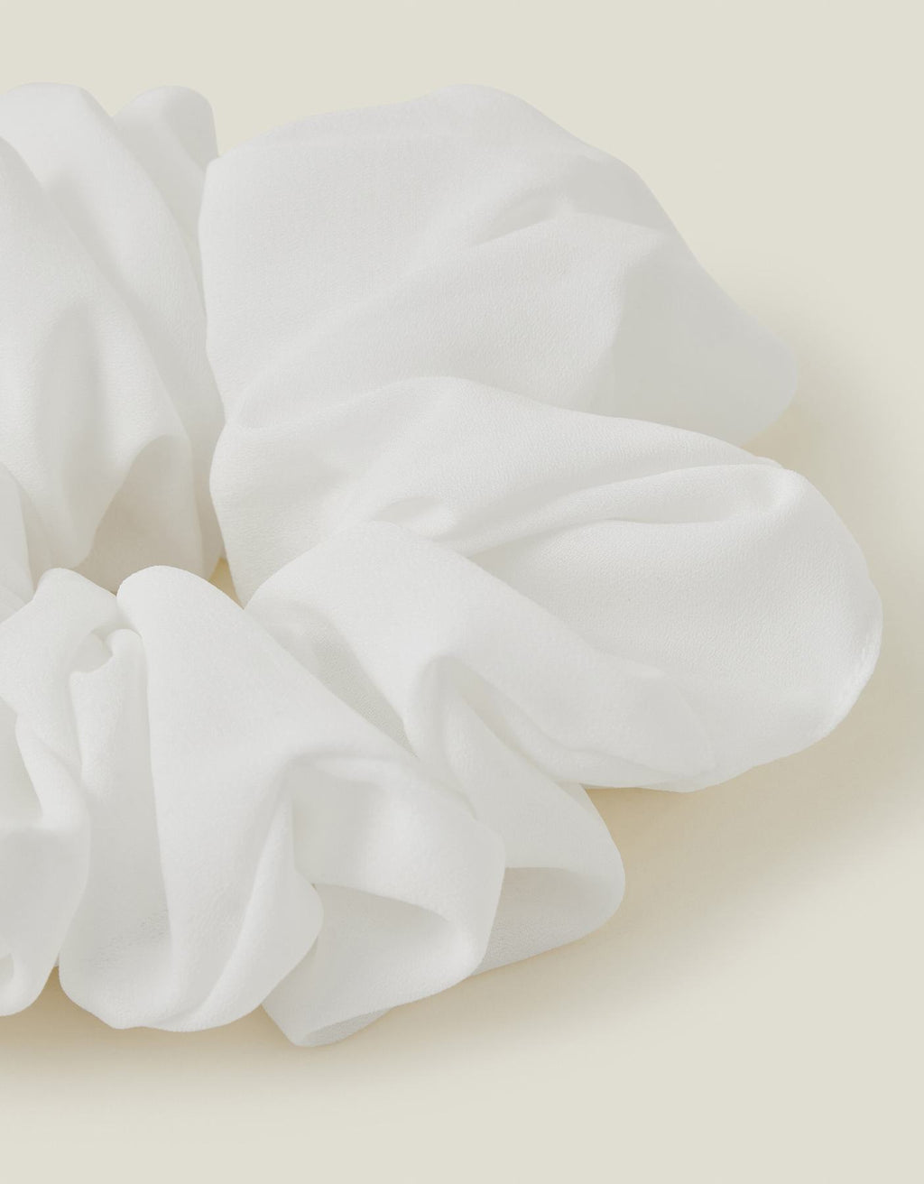BRIDAL ROUCHED SCRUNCHIE