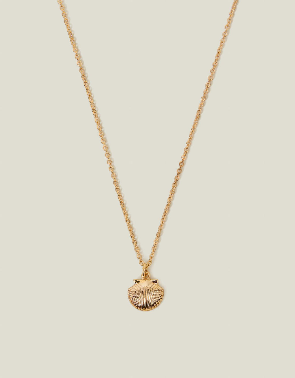Shell Pendant Necklace