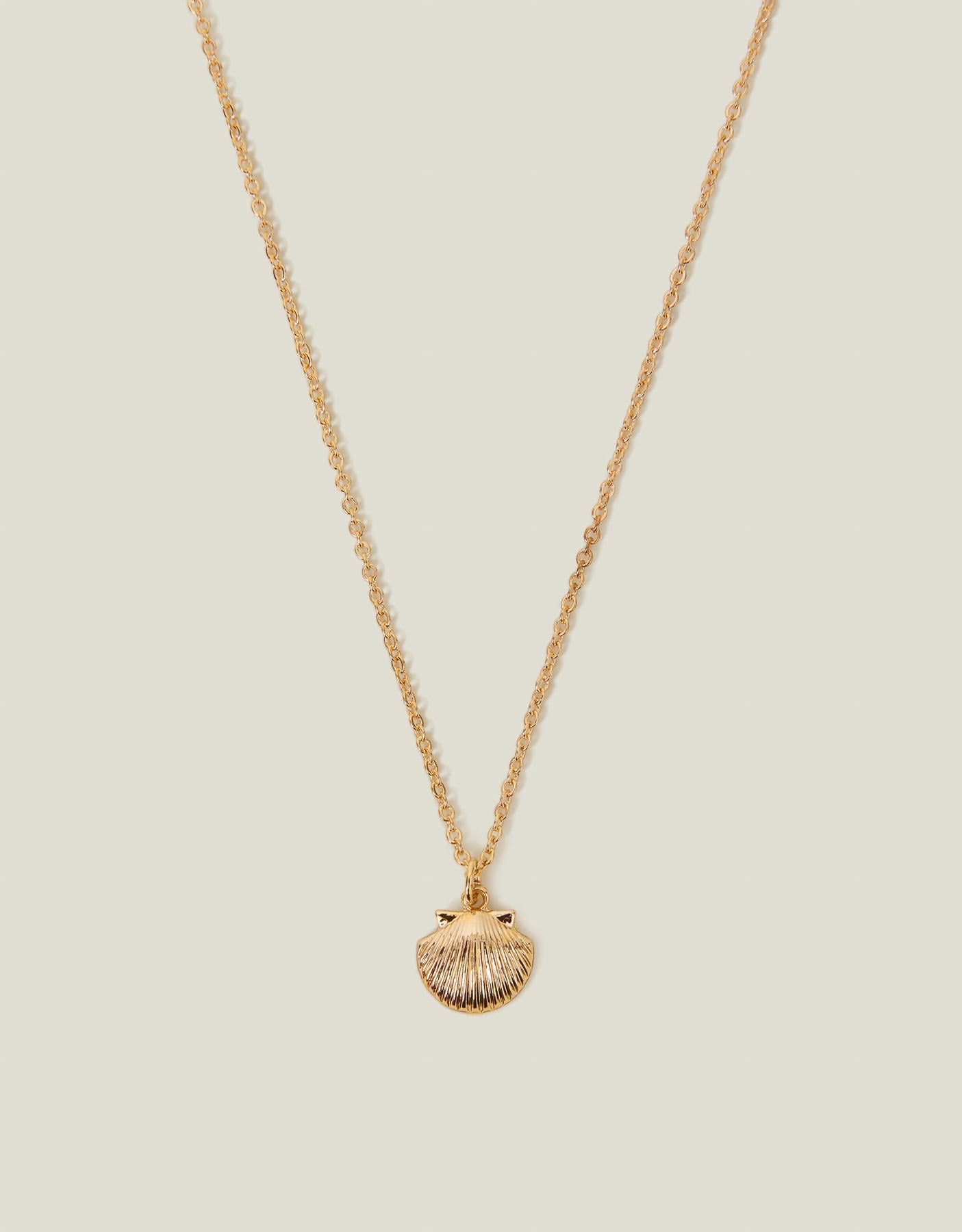 Shell Pendant Necklace
