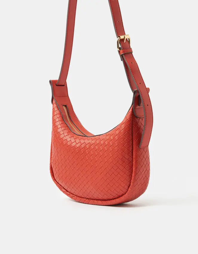 WOVEN SCOOP CROSSBODY