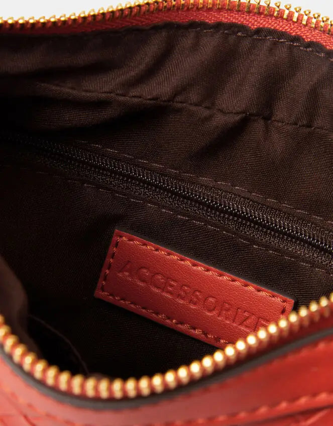 WOVEN SCOOP CROSSBODY