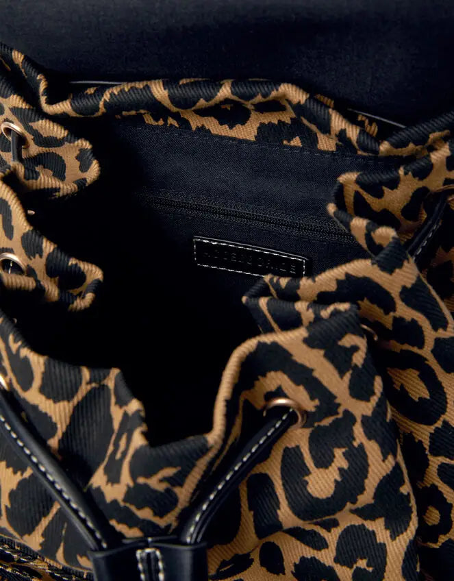 MULTI POCKET BACKPACK