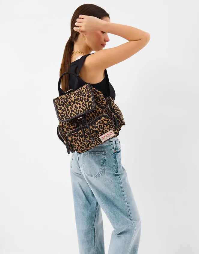 MULTI POCKET BACKPACK
