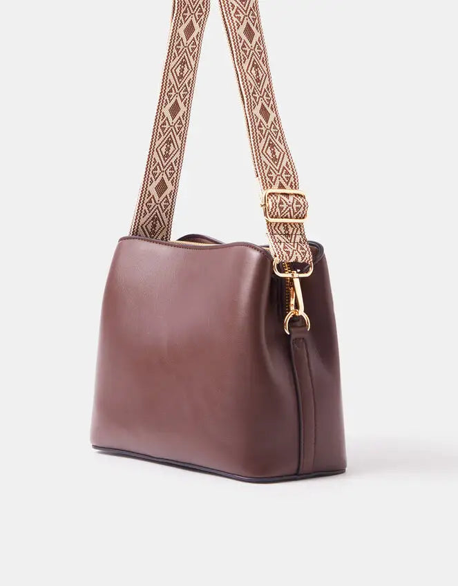 WEBBING STRAP CROSSBODY - CHOCOLATE