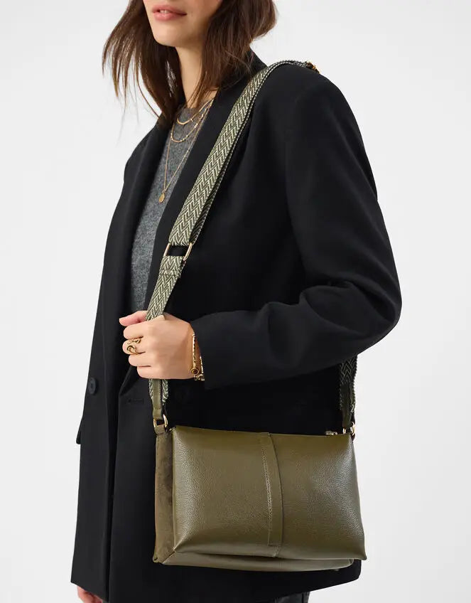 TRIPLE GUSSET ZIP XBODY - Olive