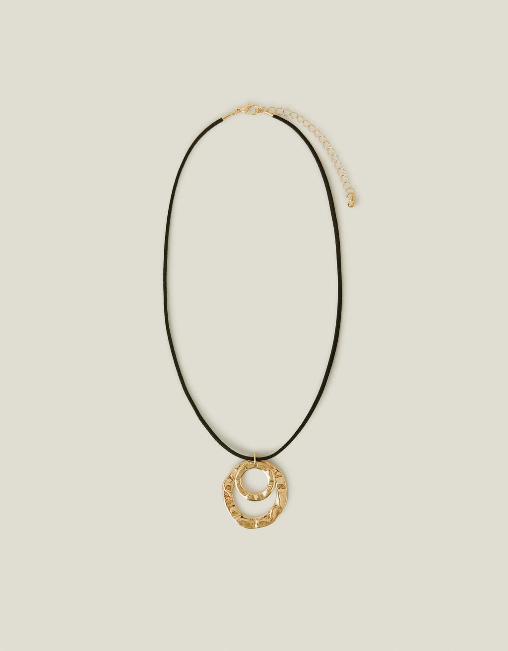 Circle Pendant Cord Necklace